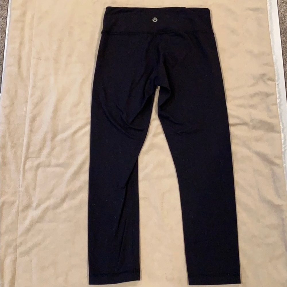 Lululemon Crops - Picture 3 of 5